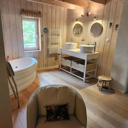 Hébergement de vacances Maison En Pierres 6/8pers, Piscine & Sublime Vue