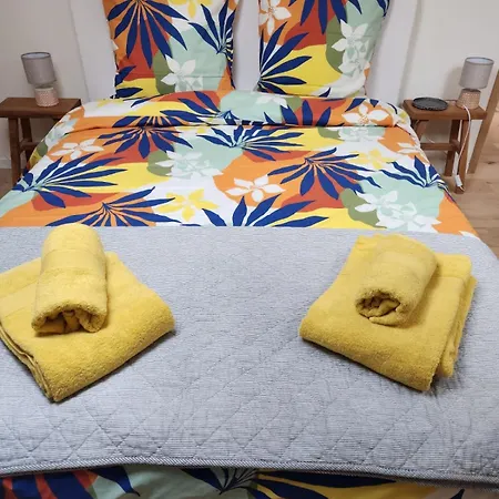 Hébergement de vacances Maison En Pierres 6/8pers, Piscine & Sublime Vue *